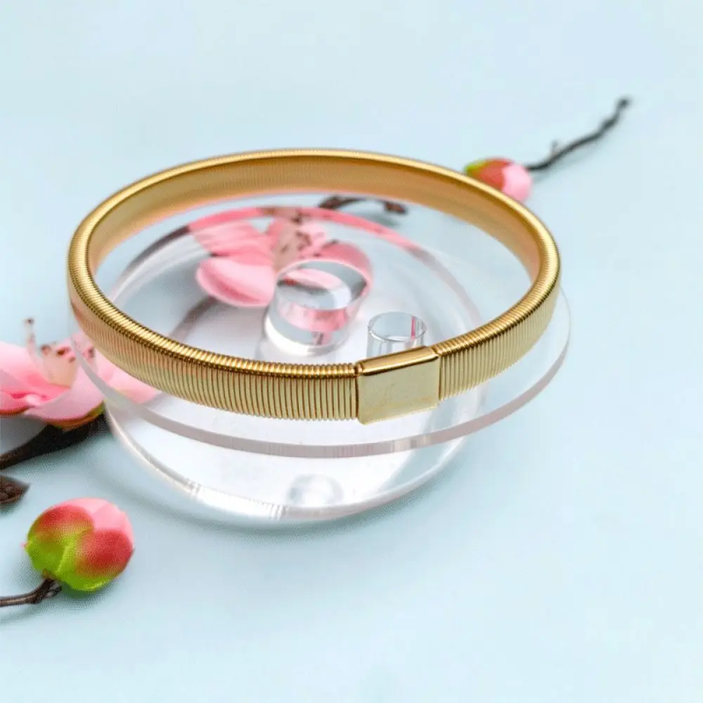 Unisex Elastic Arm Cuff Metal Spring Bracelet Trendy Shirt Sleeve Garter Adjustable Jewelry For Daily Wear