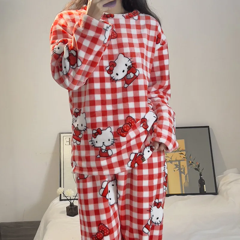 Sanrio Hello Kitty winter new pajamas women\'s thickened fleece coral fleece cartoon cute suit loungewear