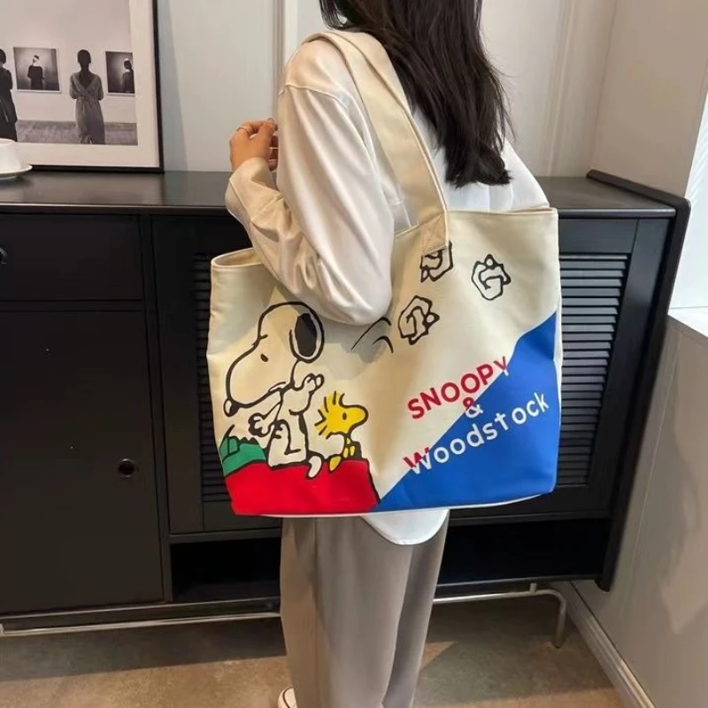 Cartoon Snoopy Canvas Bag Women's Fashion Large Capacity Shoulder Bag Student Popular Handbag Travel Messenger Bag