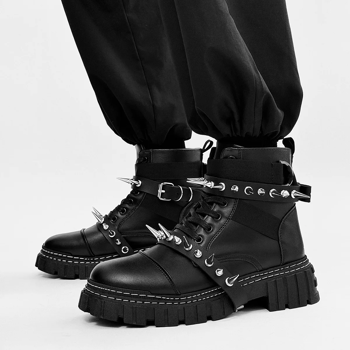 Punk Men Motorcycle Boots Fashion Rivet Ankle Boot Rock Punk PU Leather Black High Top Men's Casual Boot British Tooling Boots