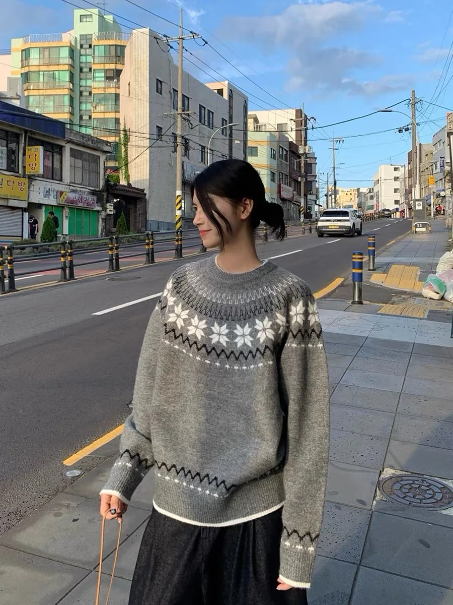 

American Retro Fair Isle Knitted Sweater Loose Casual Men's Autumn Winter Warm Snowflake Pattern Couple's Top