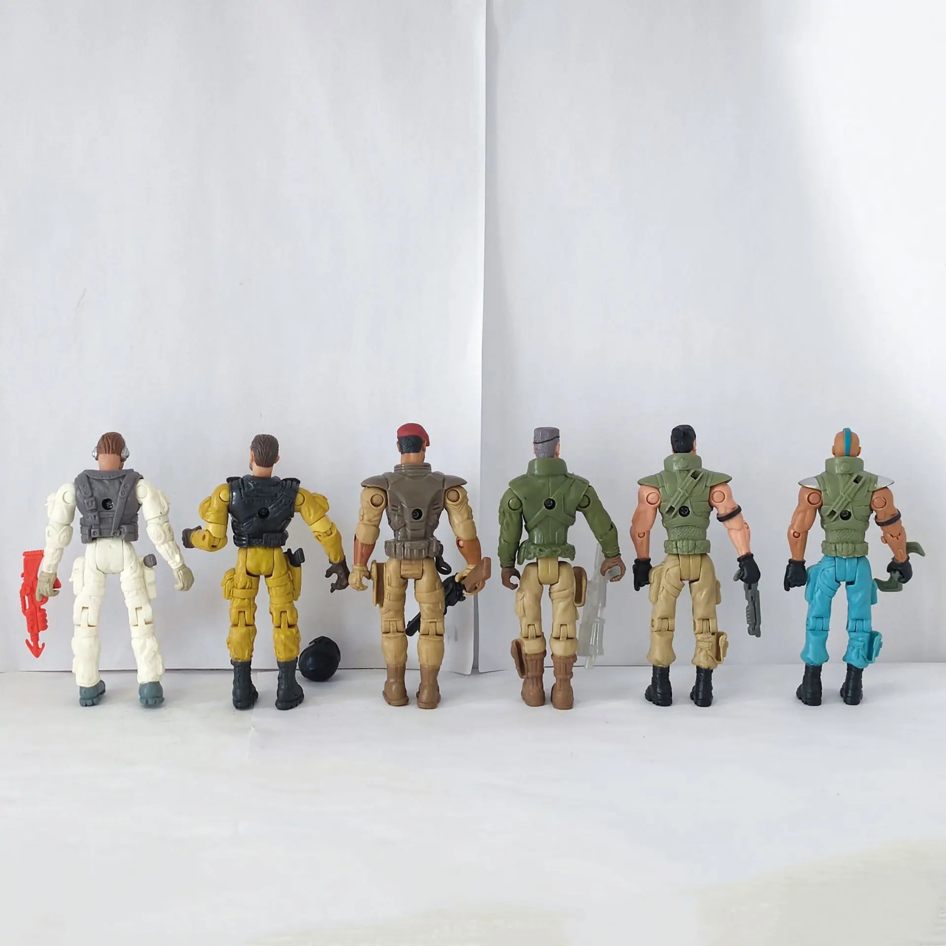 Partia 5 Losowych Żołnierzy Lanard Armia Wojskowa Figurka Akcji 3.75"