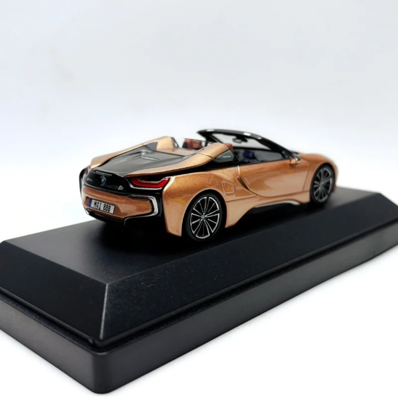 Coche deportivo i8 Roadster a escala 1:43, modelo de coche de aleación fundida, adornos de colección, recuerdo, exhibición estática, juguetes, regalo