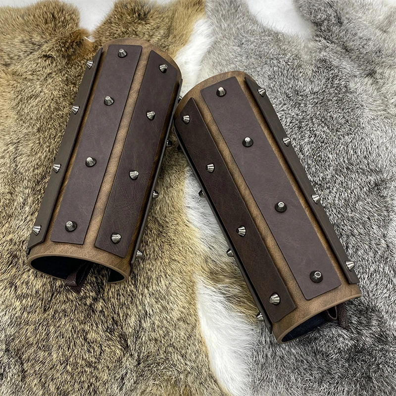 1 sztuk mężczyźni średniowieczna PU skórzana zbroja ocieplacze na ręce sznurowane Viking Knight piracka rękawica opaska na nadgarstek Bracer akcesoria Cosplay