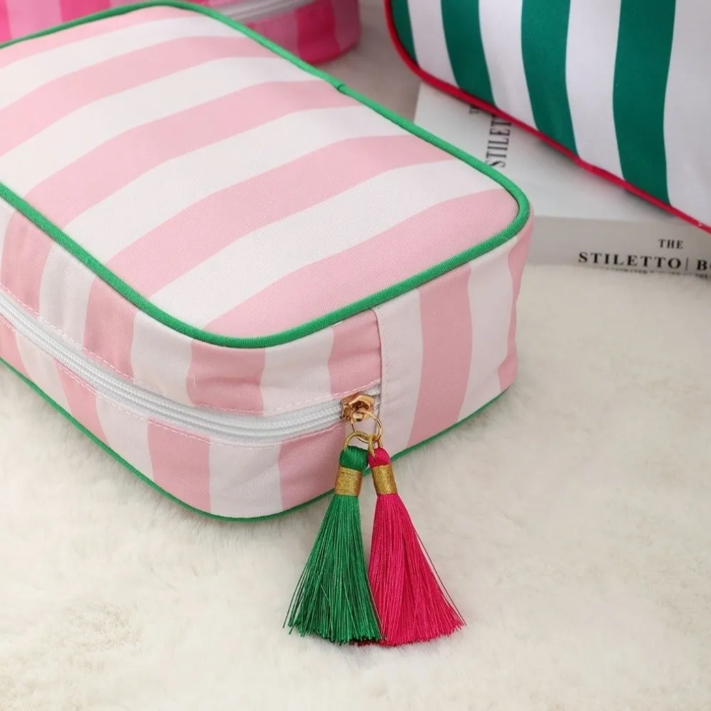bolsa-de-cosmeticos-portatil-multifuncional-grande-listrada-com-ziper-a-prova-d'agua-bolsa-de-maquiagem-grande-capacidade-design-fofo-bolsa-para-meninas