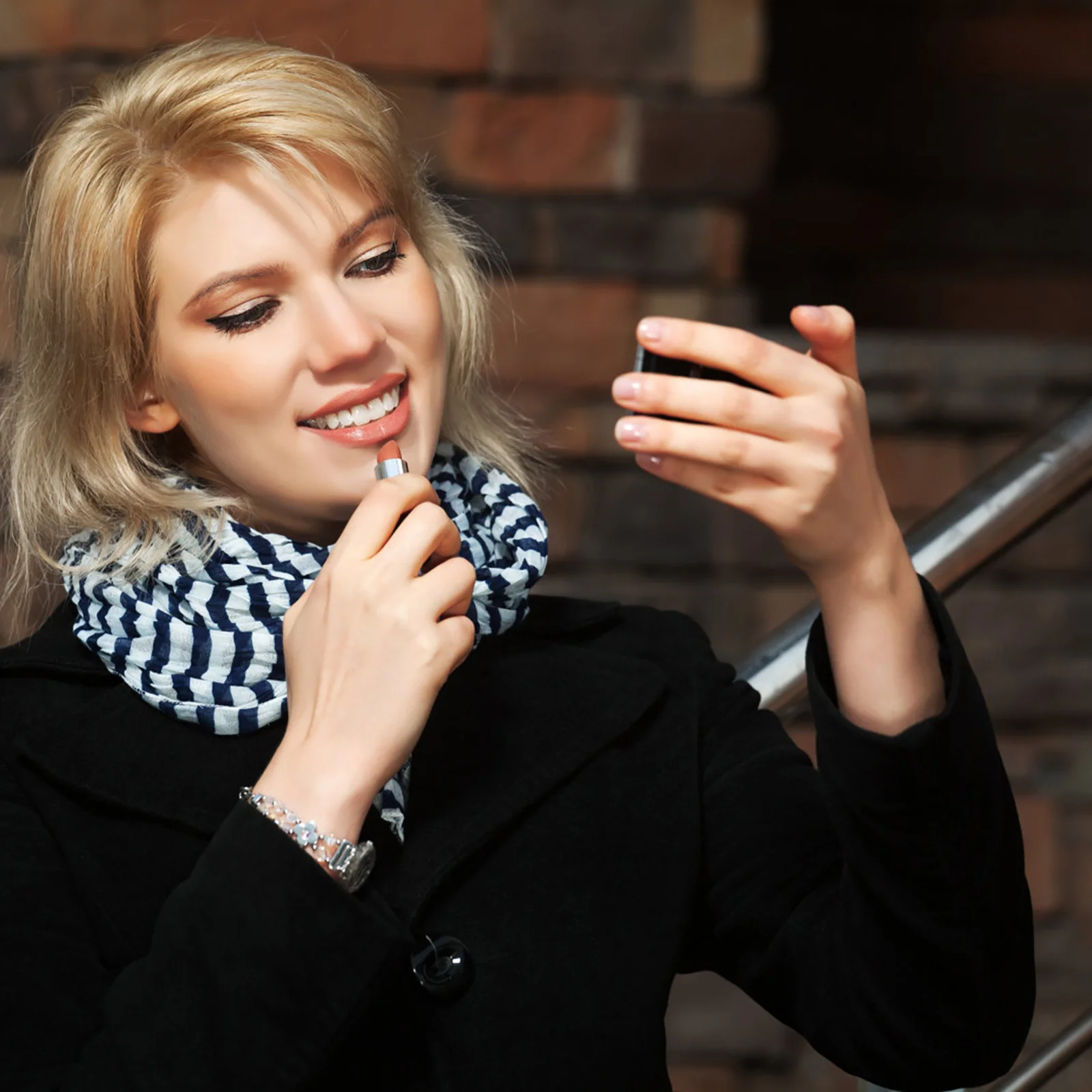 4 stuks dubbelzijdig opvouwbare compacte zak make-upspiegel draagbare reizen kleine make-up portemonnee spiegel buiten essentieel