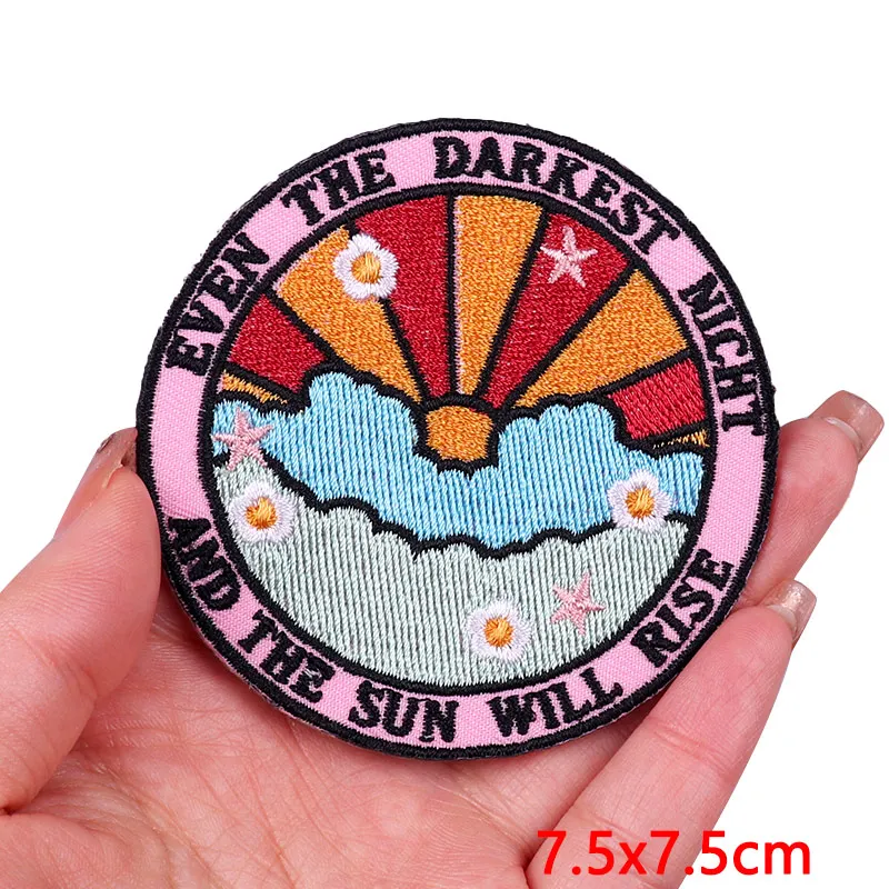 Berg Abenteuer Stickerei Patch Landschaft Eisen Auf Patches Für Kleidung thermoadhäsive Patches Camping Abzeichen Auf Rucksack DIY