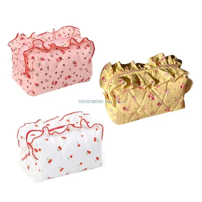

340D Practical Makeup Bag With Unique Flower Design Cosmetic Bags for Women