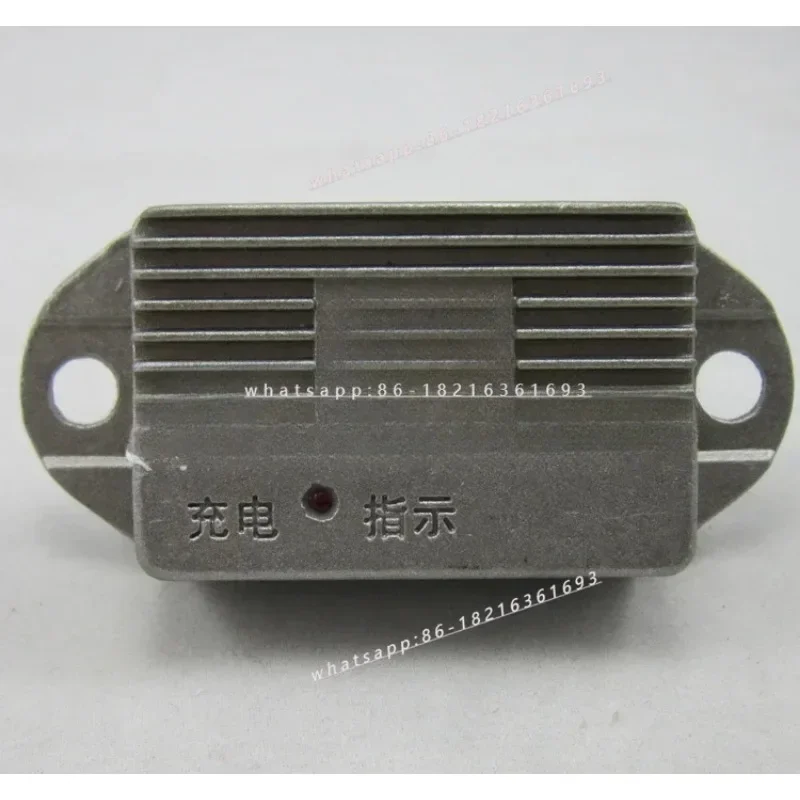 

Генератор зарядки дизельного блока JFT1pcs41pcsD-1pcs4V-1pcs500W Регулятор напряжения AVR