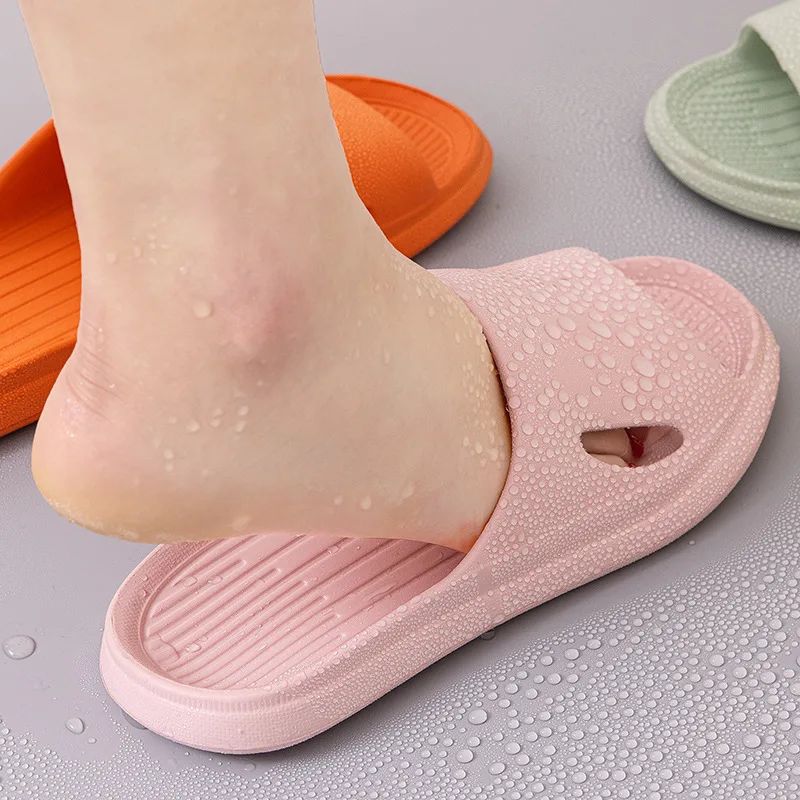 Soft Home Slippers Couples Summer Indoor Non-Slip Bathroom Slippers Solid Sandals Hotel Family Men Women Flip Flops Flat Shoes