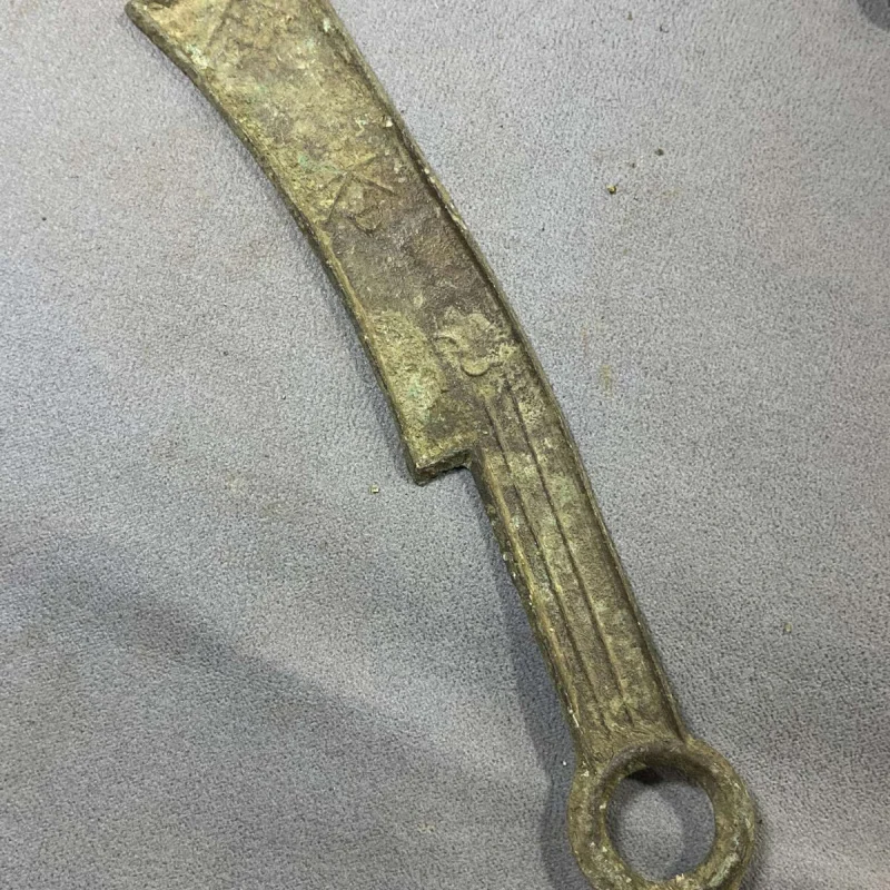 Collection Brass Ancient Warring States Ming Copper Retro Hanging Sword Coin Ornament Co