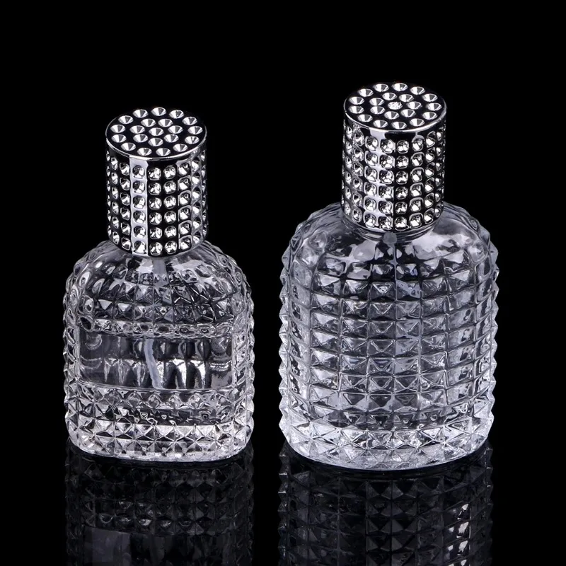 30ml/50ml Travel Perfume Atomizer Pineapple Shape Spray Bottling Dispenser Portable Refillable Spray Bottle Sample Bottle