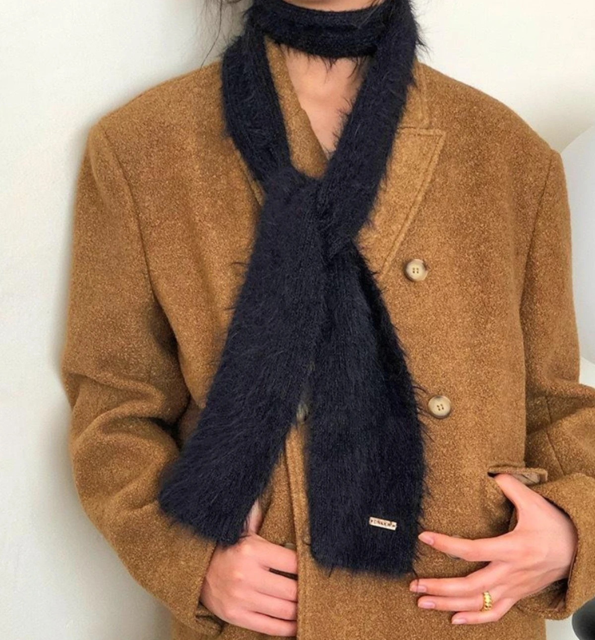 

Korean Designer Runway Style Thin Scarf Fashionable Plush Long Strip Scarf Women's Imitation Mink Fur Y2K Girl Scarf for Warm