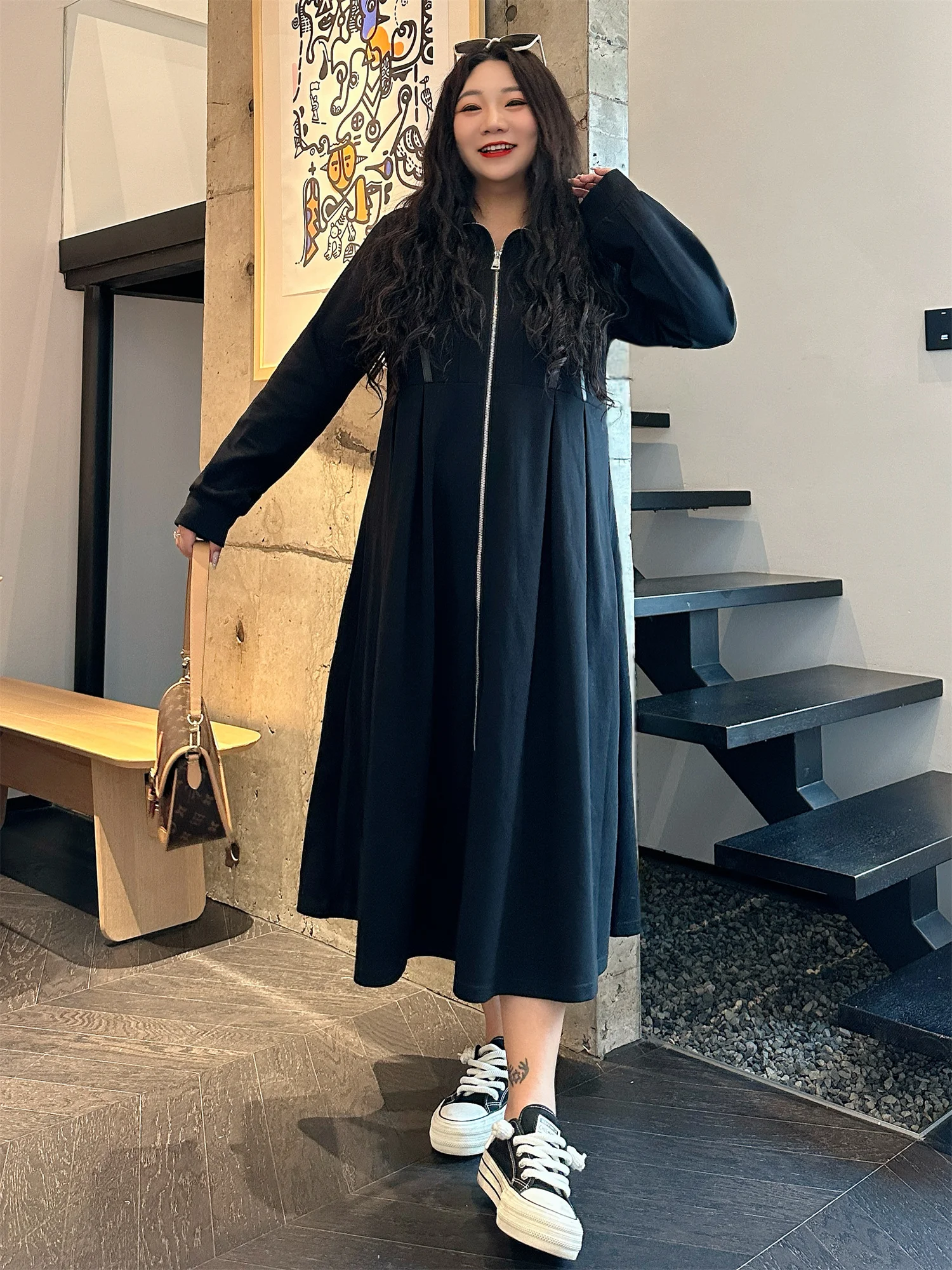 

Новинка! Модный повседневный длинный сарафан для полных женщин, весна-лето, корейский стиль, стройнящий силуэт...