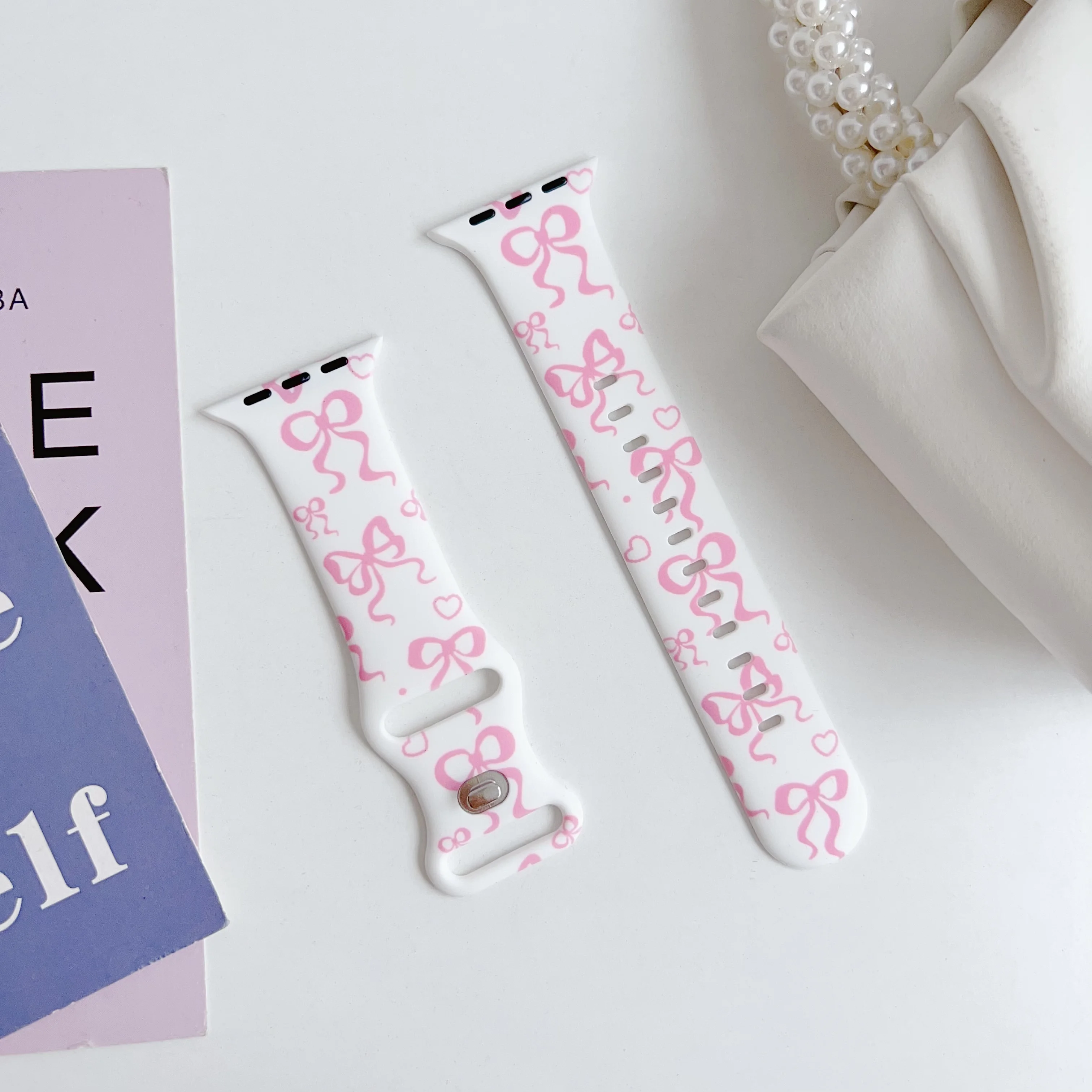 Силиконовый ремешок с принтом для Apple Watch Band, браслет с бантом и Iwatch98765SE Ultra40 41 44 45 мм Series10, милые мягкие запястья для девочек