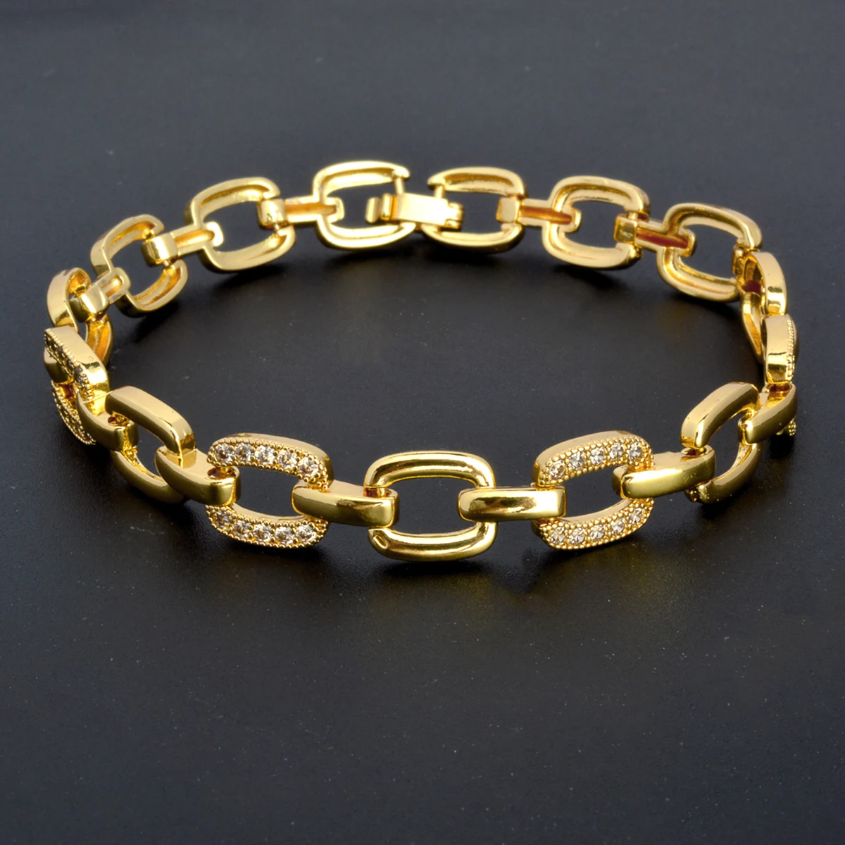 Link Chain Geometry Bracelet for Women Aesthetic Gold Color Zircon Bangle Vintage Jewelry Accessories Party Engagement Girl Gift