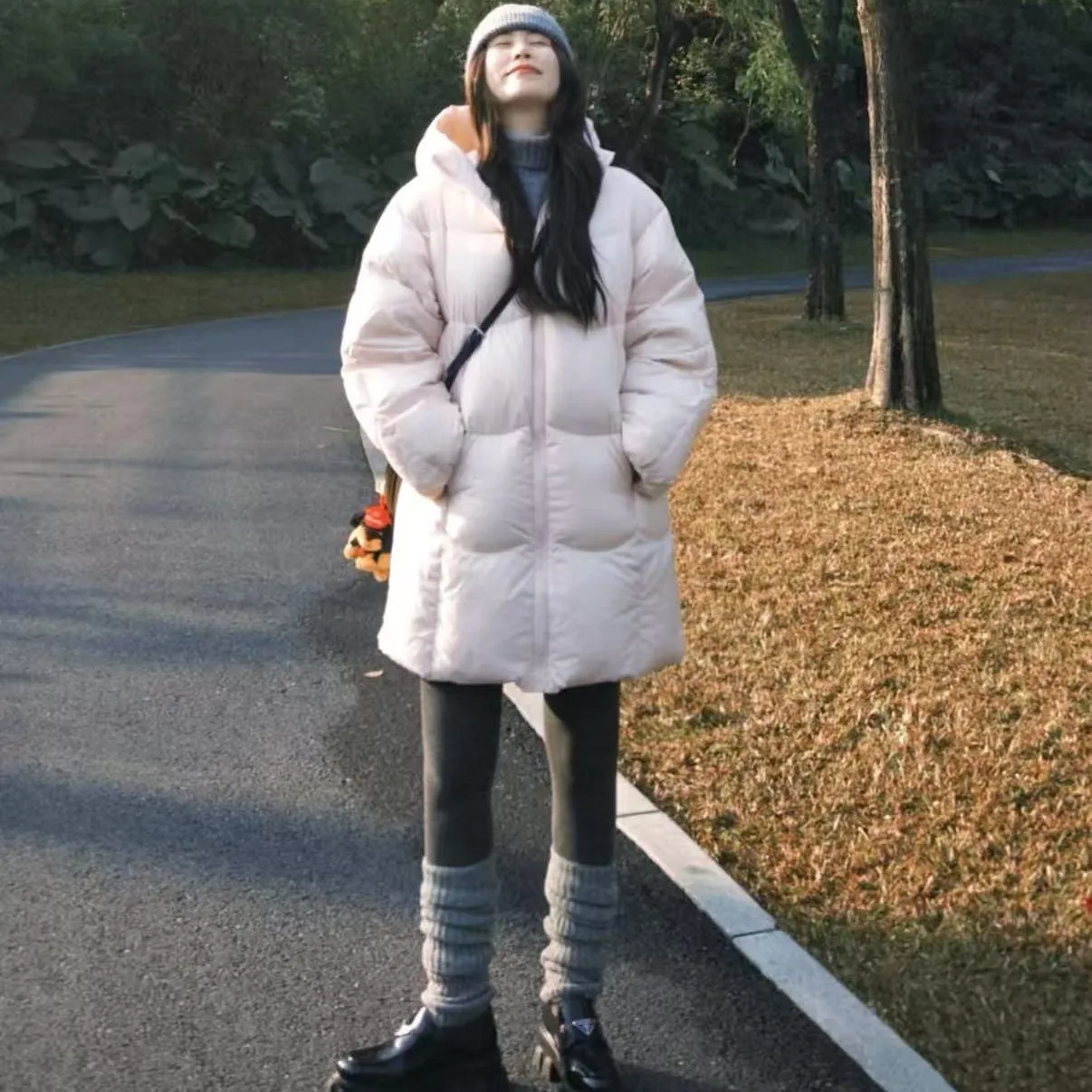 

2025 Winter New Women's Down Cotton Jacket Loose Hooded Commuting Cotton Jacket