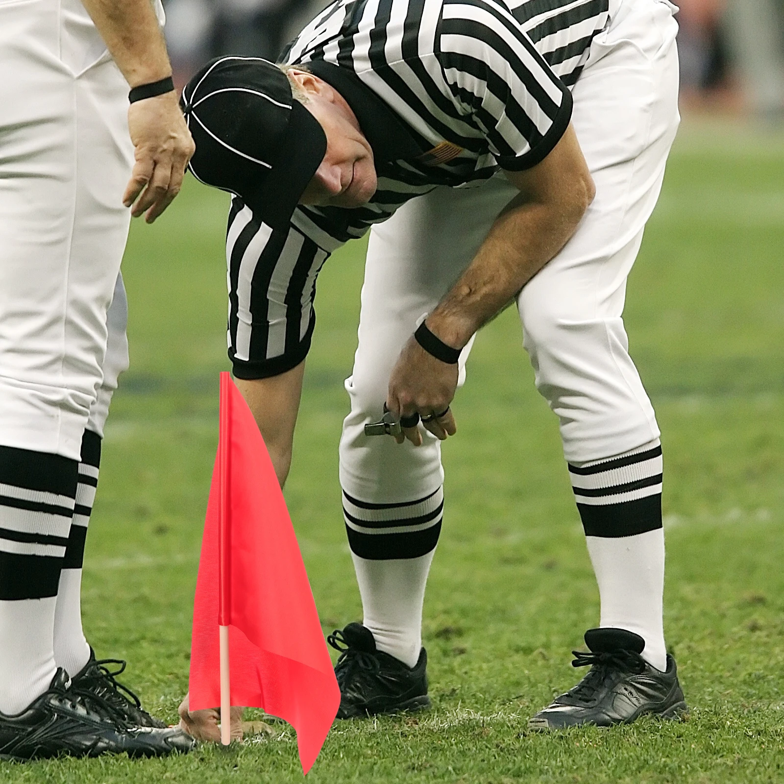 

4pcs Referee Race Conducting Hand Yellow Soccer Signal Match Referee Flags Flags Durable Lightweight