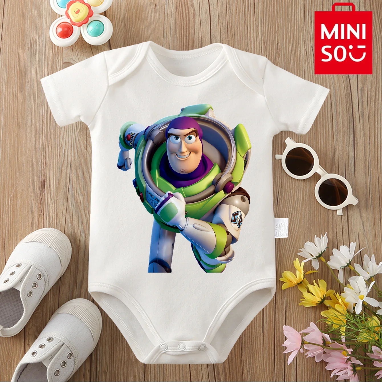 

MINISO&Disney Jointly Signed 100% Cotton Baby Clothe Baby Onesie Bodysuit Buzz Toy Story Cute Print for 0 To 12 Months Newborn