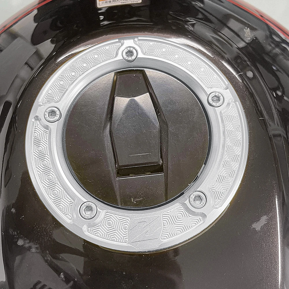 Motorcycle Accessories Oil Tank Cover Gas Fuel Tank Cap Decorative Circle for Kawasaki Z900RS Z 900 RS CAFE SE 2018-2025