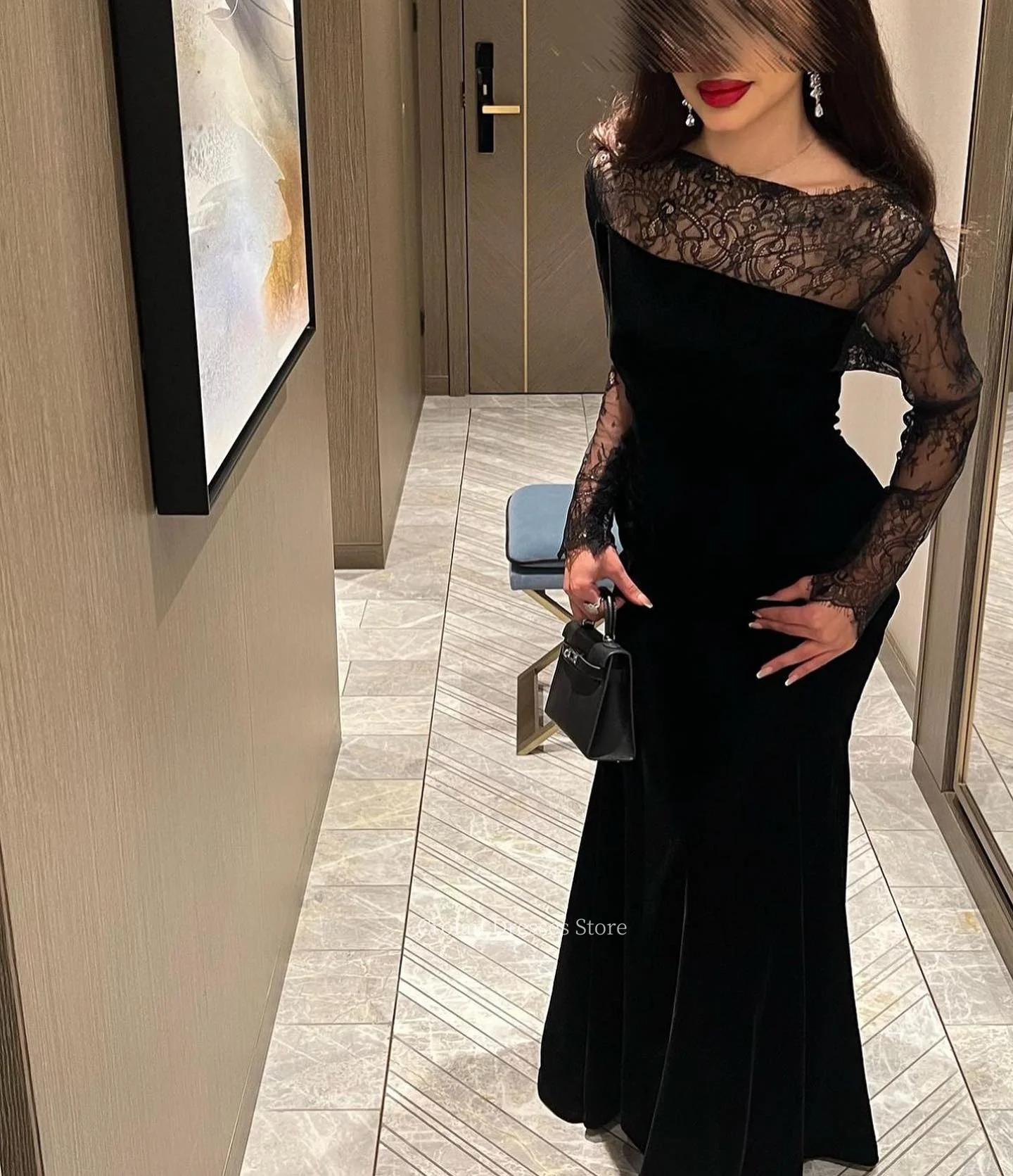 Elegant Lace Satin Evening Dresses SA Black Boat-neck Bodycon Illusion Long Sleeves New Special Occasion Dress Vestidos De Gala