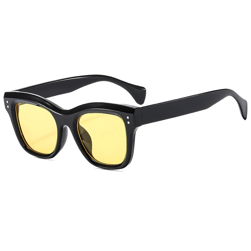 Neue Sonnenbrille Frauen Mode Retro Niet Design Sonnenbrille weibliche Cat Eye Shades Vintage