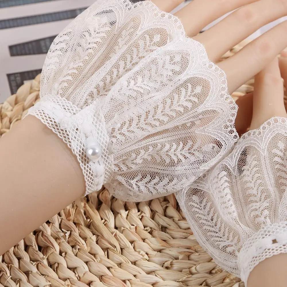 

Fashion Lace Ruffled Wrist Fake Sleeves Cuffs Costume Accessory Comfortable Lace Cuff Soft Fake Cuff Wedding