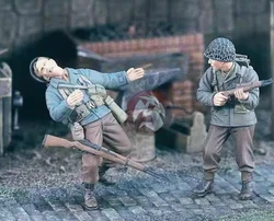 1/35 Scale Resin Figure Model Kit History Military Military US Infantry 2 People Unassembled and Unpainted Miniature Toy