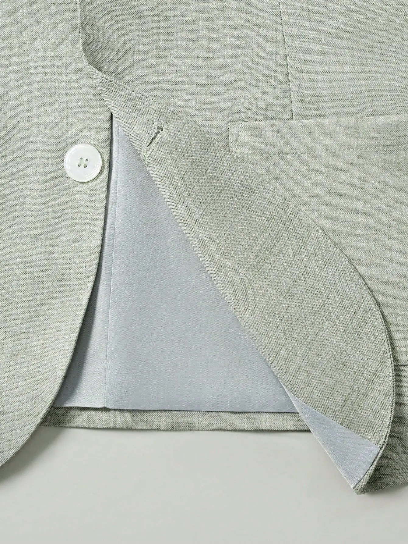 Picture 5: Fall Men's Two-piece Suit Set: A Green Business-casual Jacket Paired with Slacks, Perfect for Weddings and Parties.