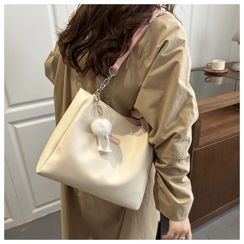 New Tote Bag Women Large Capacity Fashion Light Shoulder High Quality Large Capacity Shoulder Tote BagAffordable Commuter Bag