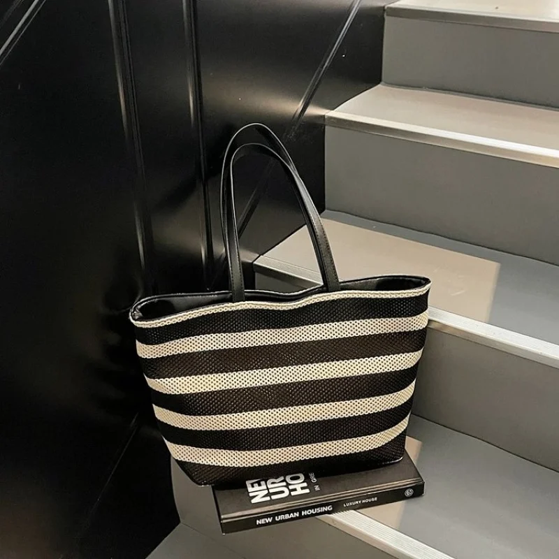 

Popular Elegant Leather Handbags for Ladies by Luxury Brand - Women's Crossbody Shoulder Tote Bags Classic