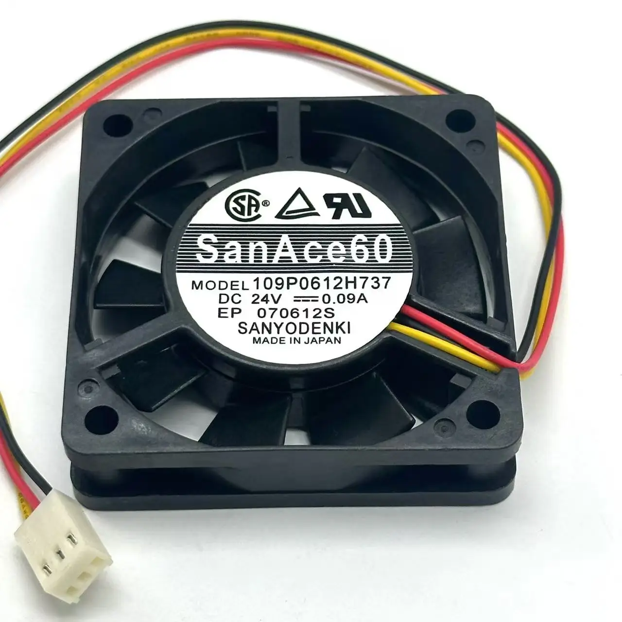 

Sanyo Denki 109P0612H737 DC 12V 0.09A 60x60x15mm 3-Wire Server Cooling Fan