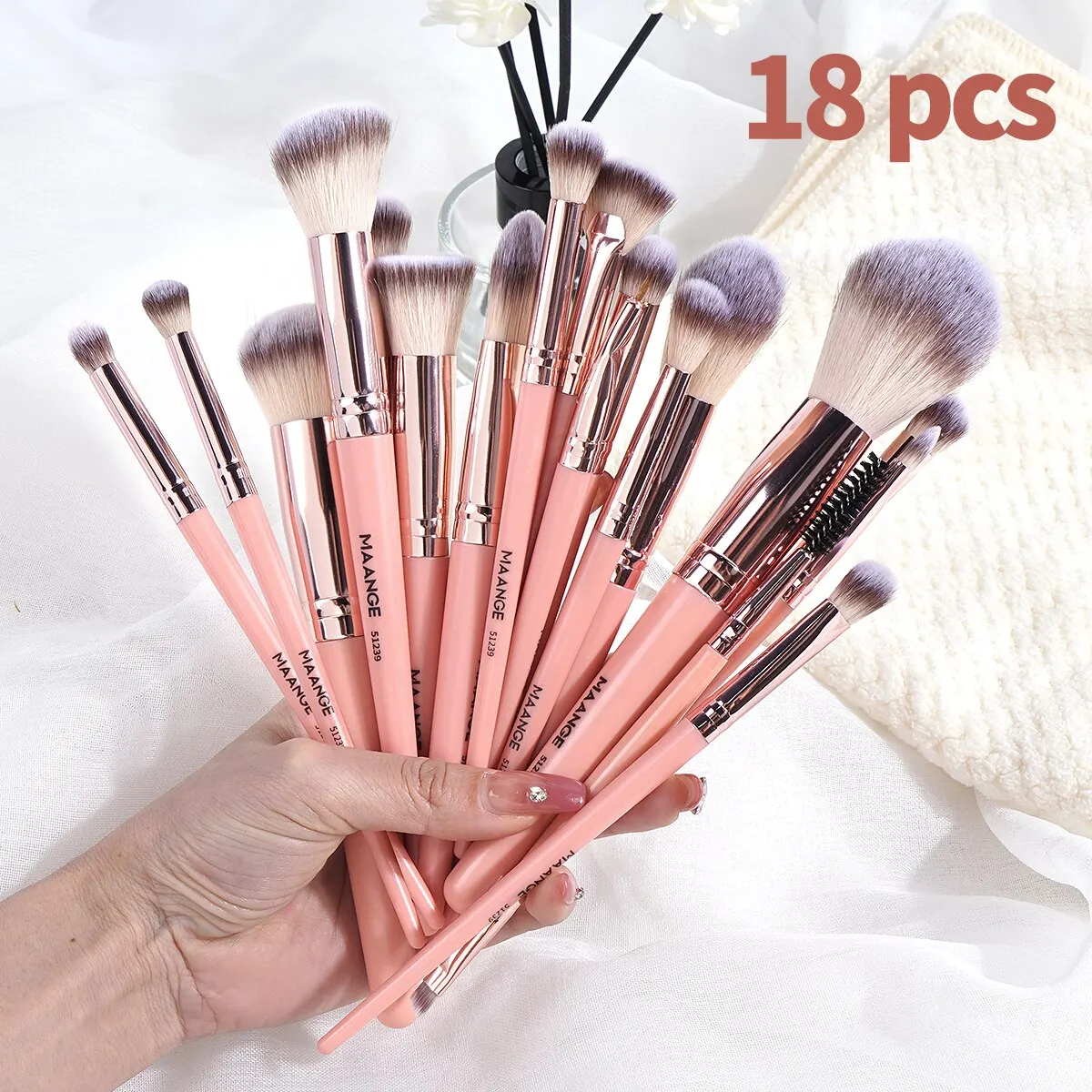 Maange 18pcs Makeup Brush Set Cosmetic Powder Eye Shadow Foundation Blush Blending Beauty Make Up Tool Brush For Women Beginner