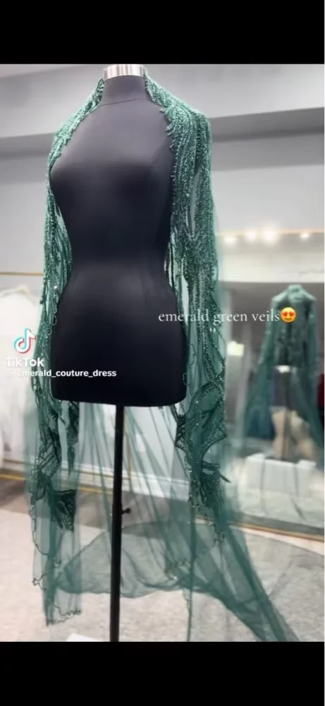 special link for friend green veil dress