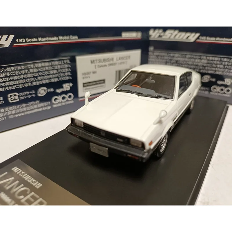 

1：43 Scale Lancer Celesta 2000GT 1979 Resin Car Model Ornaments