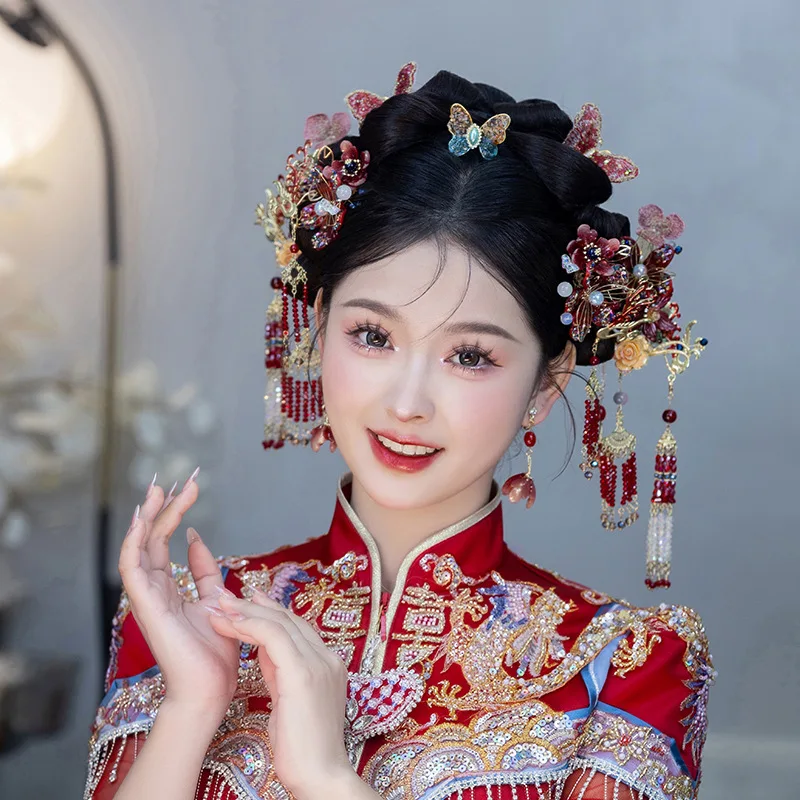 الأحمر Xiuhe غطاء الرأس 2025 جديد عالي الجودة أنيق الحد من العمر الزفاف الصيني Hanfu وثوب الزفاف إكسسوارات الشعر