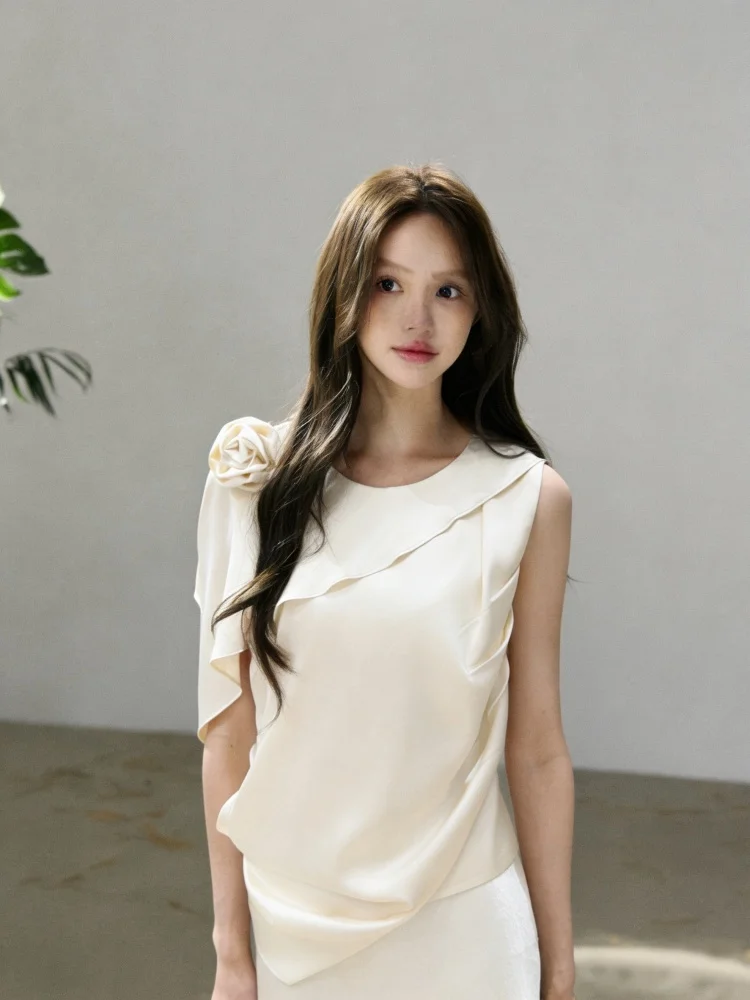 

Рубашка без рукавов Xu Kai из черно-белого атласа с розовым оттенком, с асимметричными складками, элегантная, укороченная, во французском стиле, свободного кроя, из полиэстера