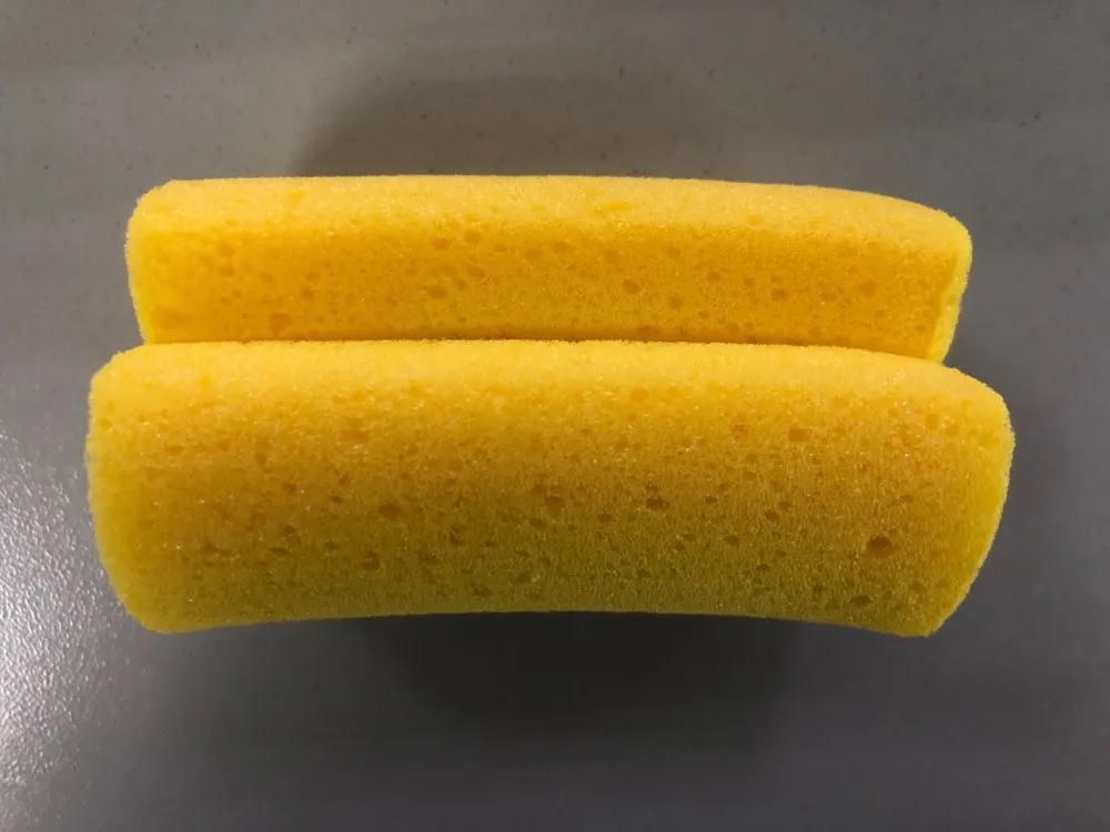 Cleaning Sponge with Leaner for Single Use