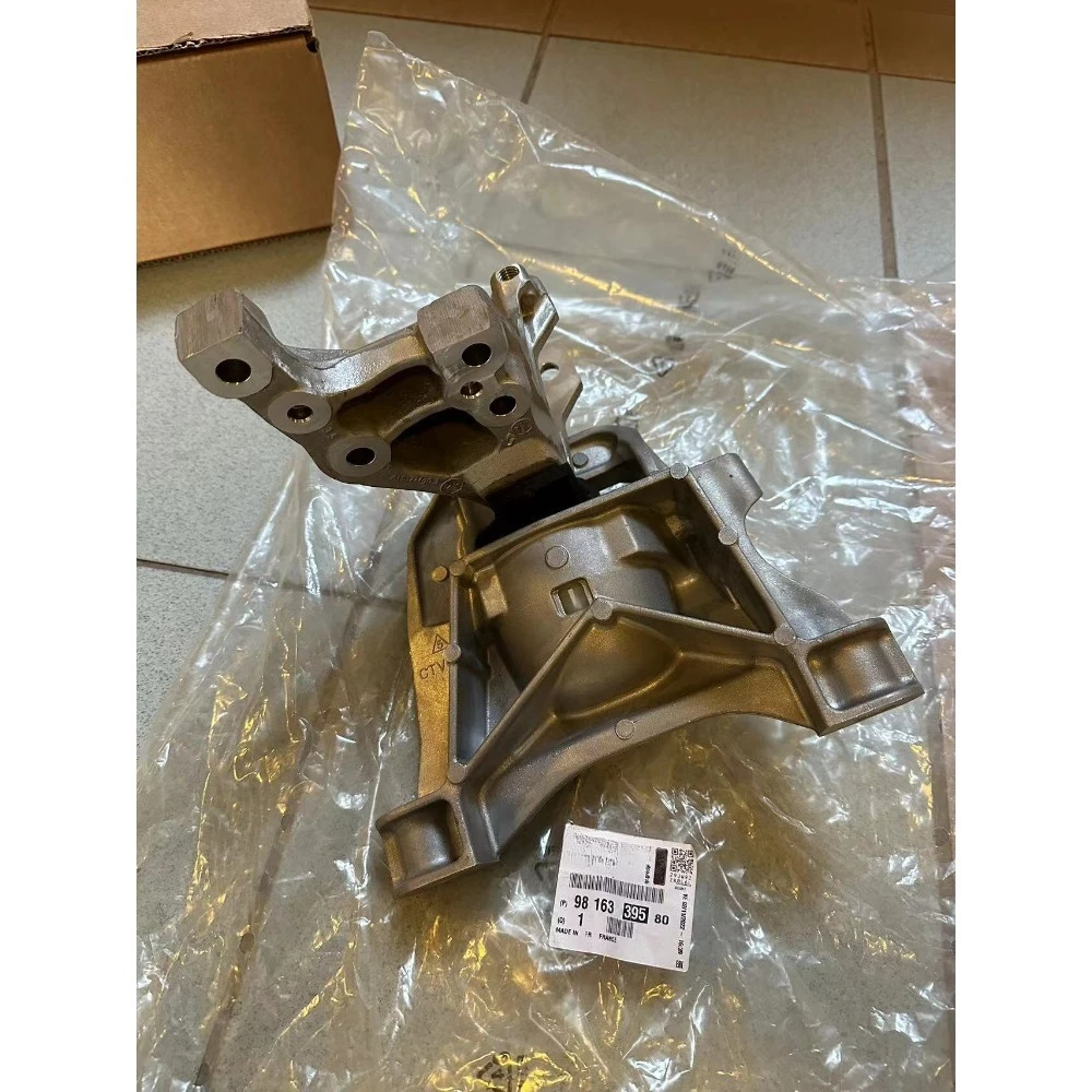 Genuine Brand New for Peugeot 308 T9 for Citroen C4 PICASSO/SPACETOURER Diesel DW10 Engine Mounting Bracket Right Pad
