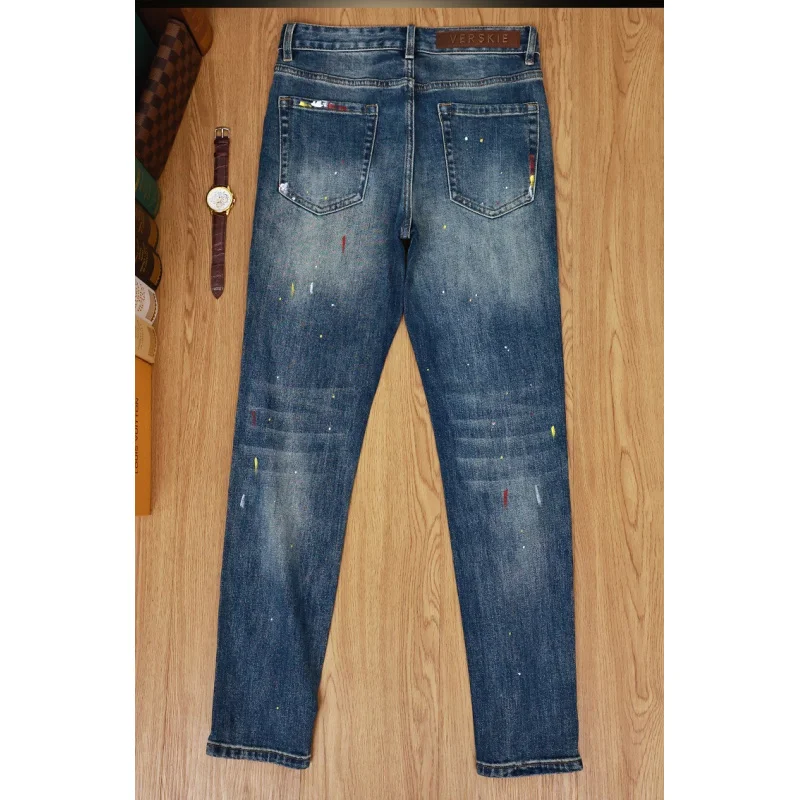 

Толстые мужские джинсы, новые синие, с ручной росписью граффити, ностальгические брюки на маленьких штанинах, осень-зима 2025