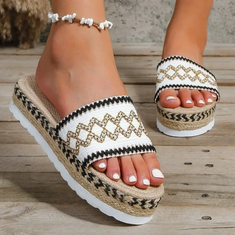 Women Slippers Summer Outdoor Beach Sandals Bohemian Ethnic Style Handmade Espadrilles Platform Slippers Flip Flops Women Shoes