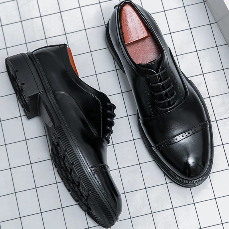 

Men's Dress Shoes High Quality Brogues Shoes Man Classic Formal Oxford Leather Shoes Men Casual Business Leather Shoes Male