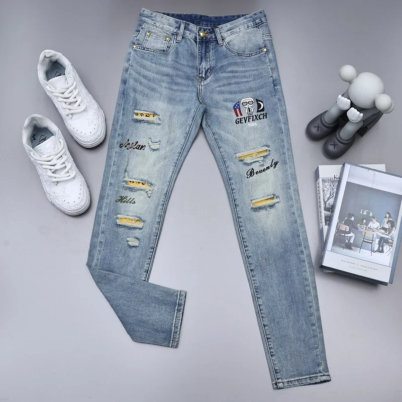 Jeans fino rasgado masculino, slim fit, bordado elástico, moda, luxo acessível, calças compridas, verão, novo, 2024