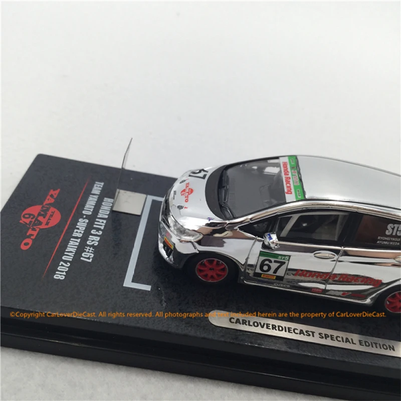 INNO 1:64 Model Car Fit 3 Js Racing No.67 Alloy Die-Cast Vehicle Silver