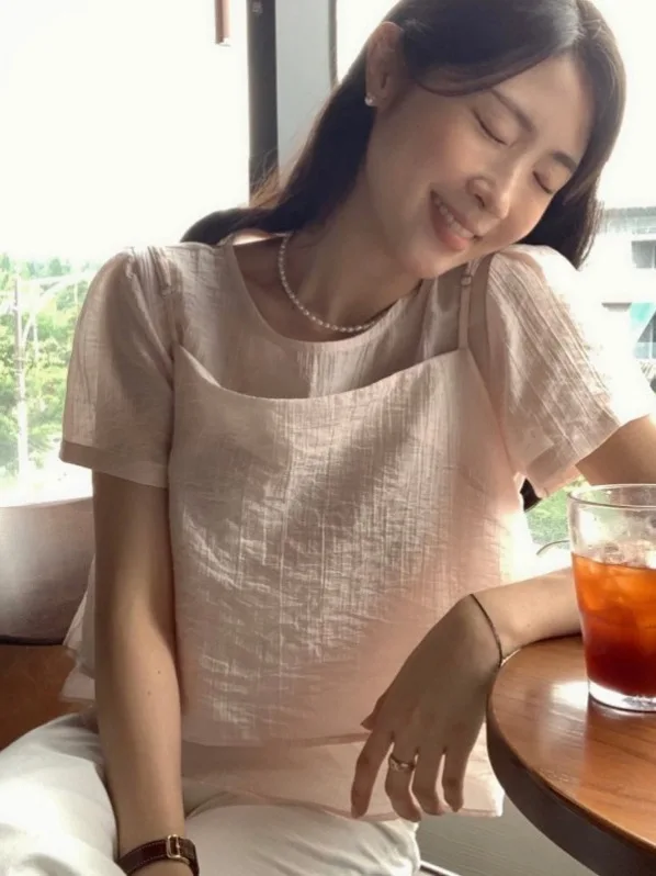 

French Sle Loose Fit Two-Piece Set Bubble Sve round Ne Texture Sensation Chiffon Top Women's Summer Faion Ensemble