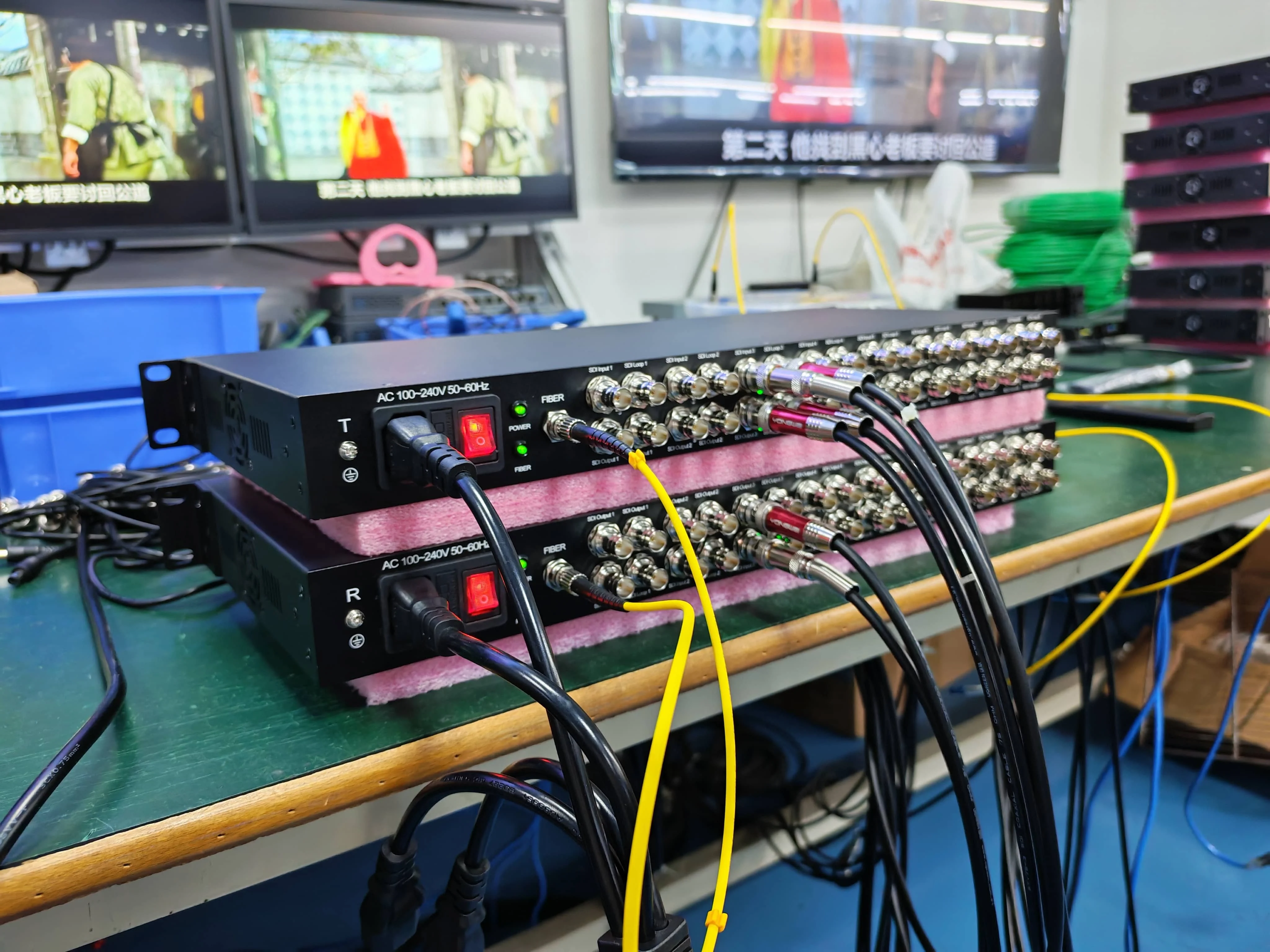 8x Bidirectional 3G SDI Fiber Optic Converter with Pathological Patterns