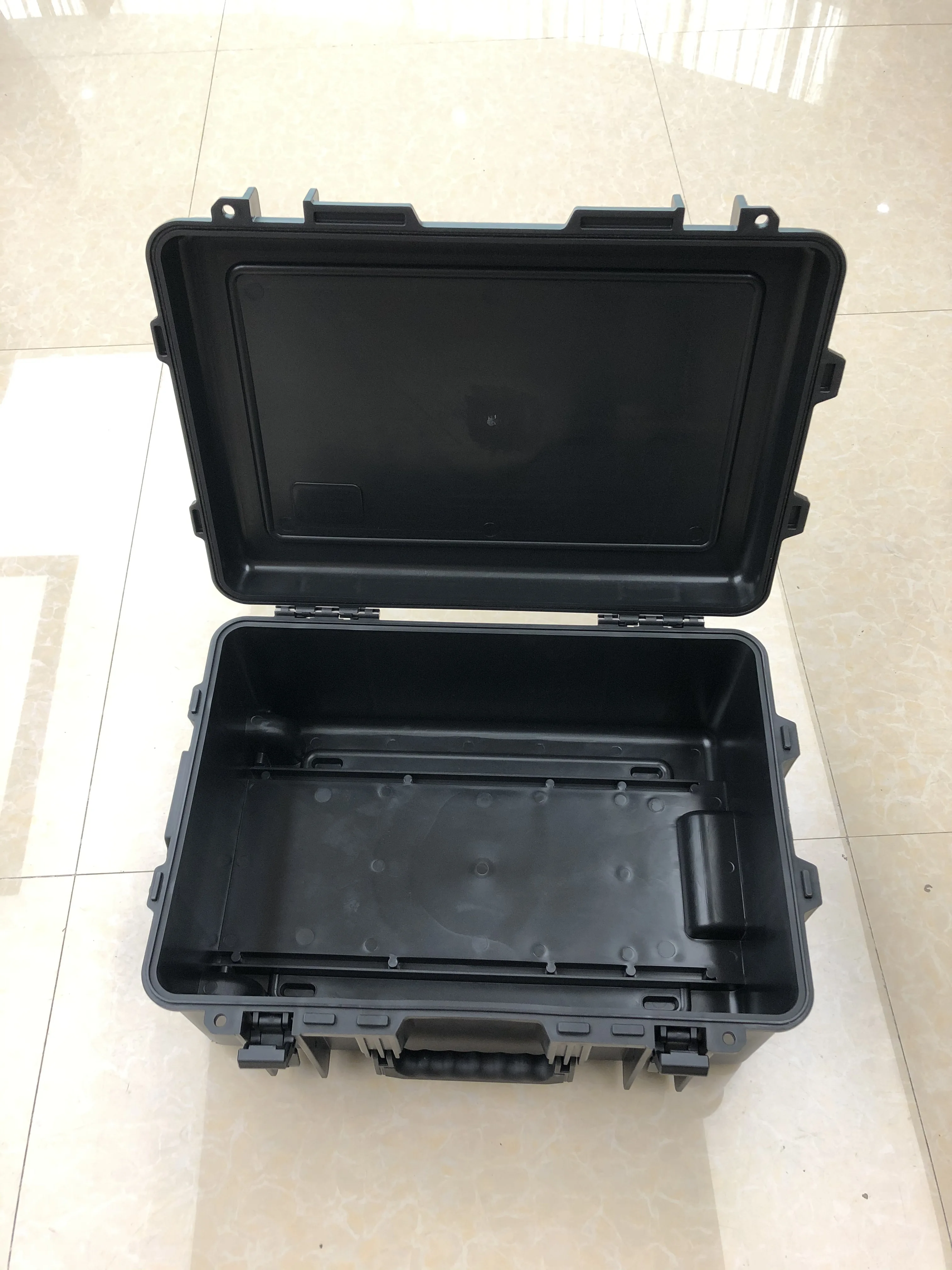 حقيبة أدوات احترافية مخصصة من البلاستيك الصلب مادة البولي بروبيلين مقاومة للماء، #4