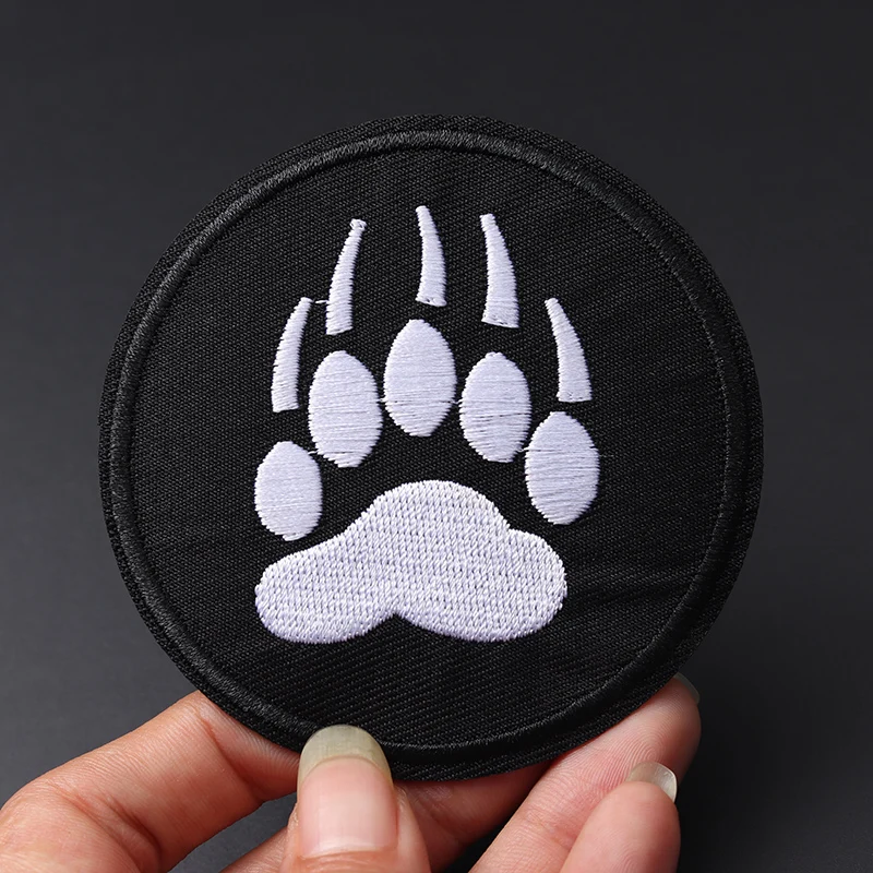 Round bear paw size: 7.9x7.9cm Patch Embroidery Applique Ironing Sewing Supplies Decorative Badges For Clothing Accessories