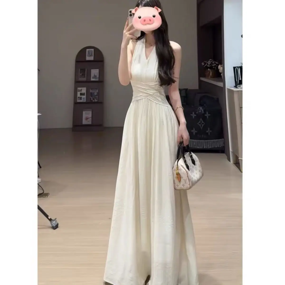 

Fashionable sleeveless waistband design, simple and fashionable V-neck A-line skirt, polyester fabric slim fit French long skirt