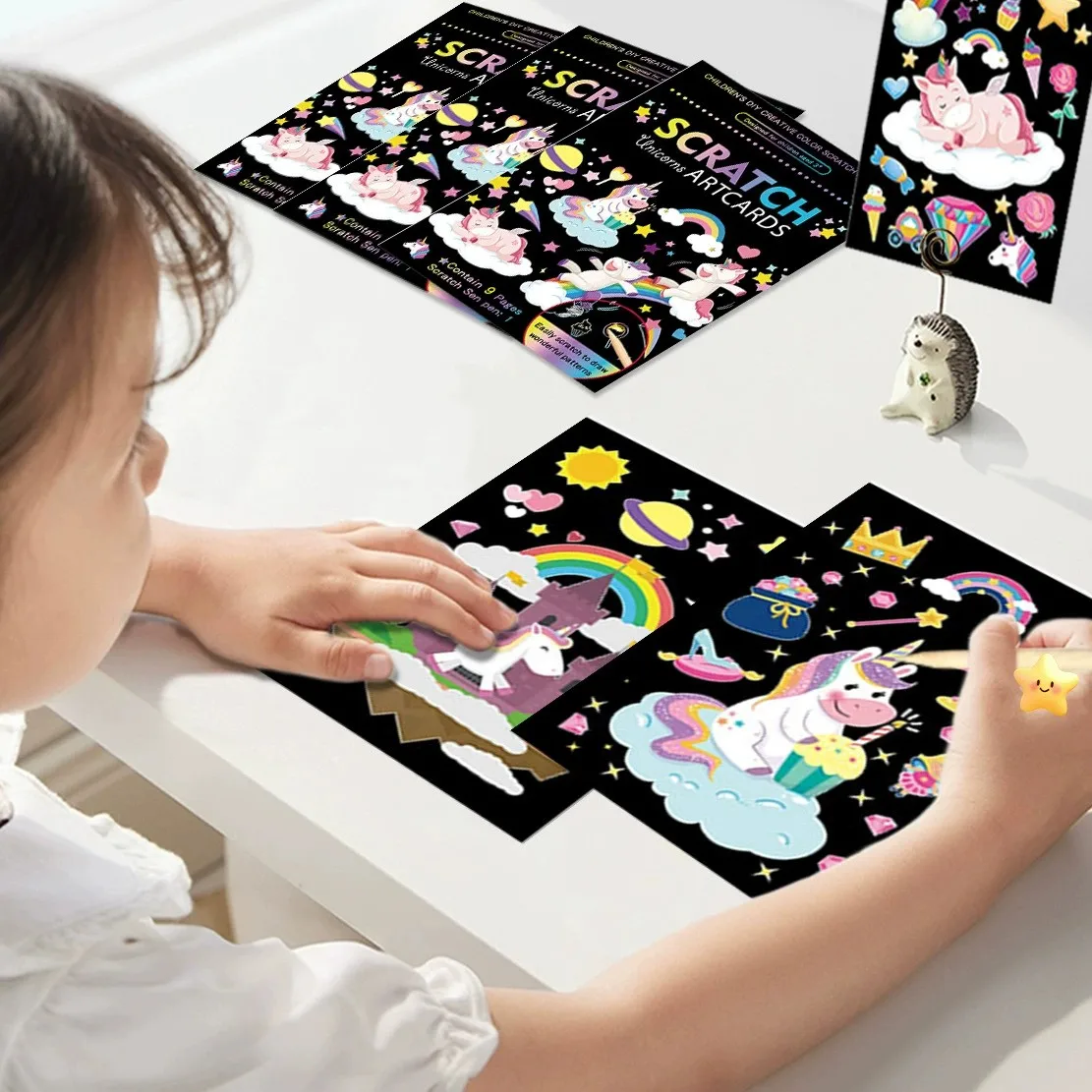 9 unids/set Magic Rainbow Color Scratch Art pintura Kit de tarjetas de papel tablero de dibujo de animales de dibujos animados juguetes de dibujo DIY juguete educativo